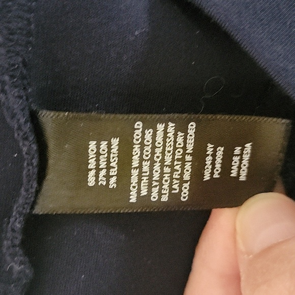 Betabrand Navy Capri pants Large pull-on with belt loops w/faux back pockets - Picture 4 of 4